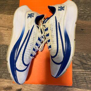Nike Air Zoom Pegasus 37 Kentucky  size 4.5
